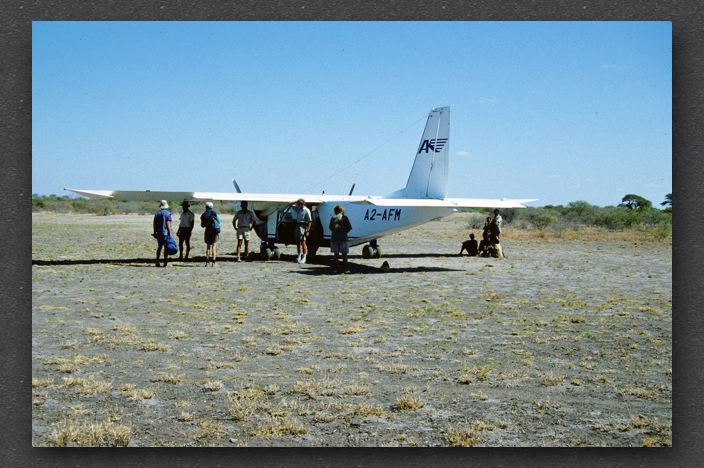 092a flying to bush people
